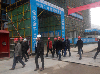 集團公司年度安全生產(chǎn)考核小組蒞臨公司檢查指導工作